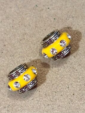 🆕Listing Two Brighton round Dazzle spacers Yellow resin beads w crystals Retired